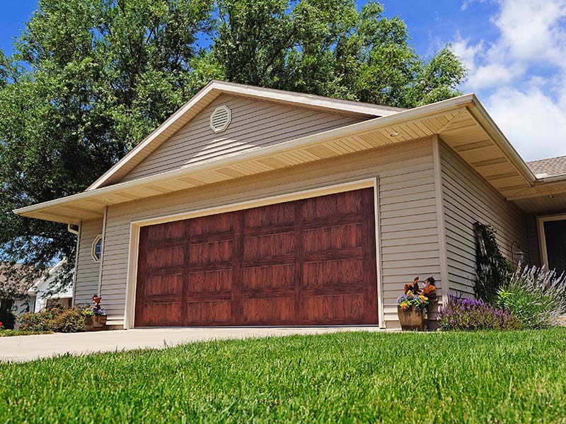 C.H.I. Overhead Doors - DoorVisions