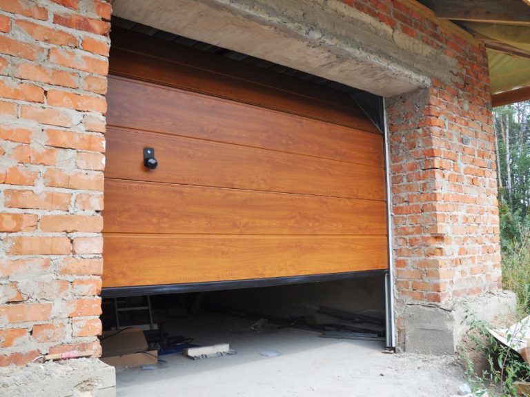 When to Replace Your Garage Door